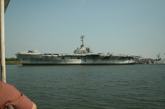 ussyorktown25.jpg