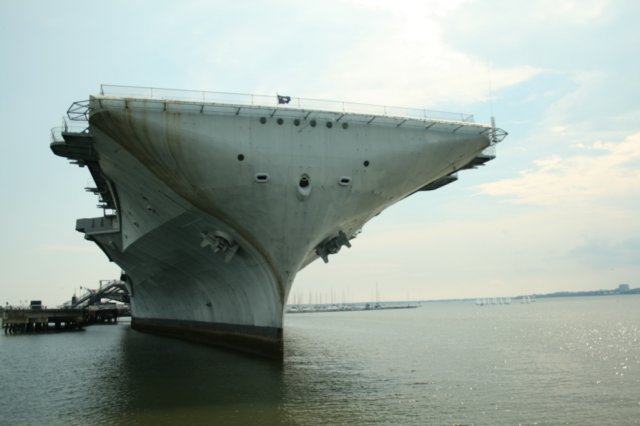 ussyorktown27.jpg