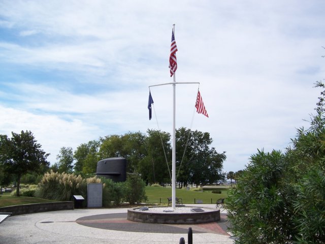 coldwarsubmarinememorial.jpg