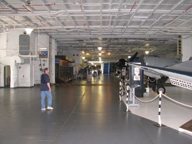 ussyorktown21.jpg