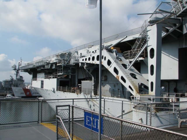 ussyorktown3.jpg